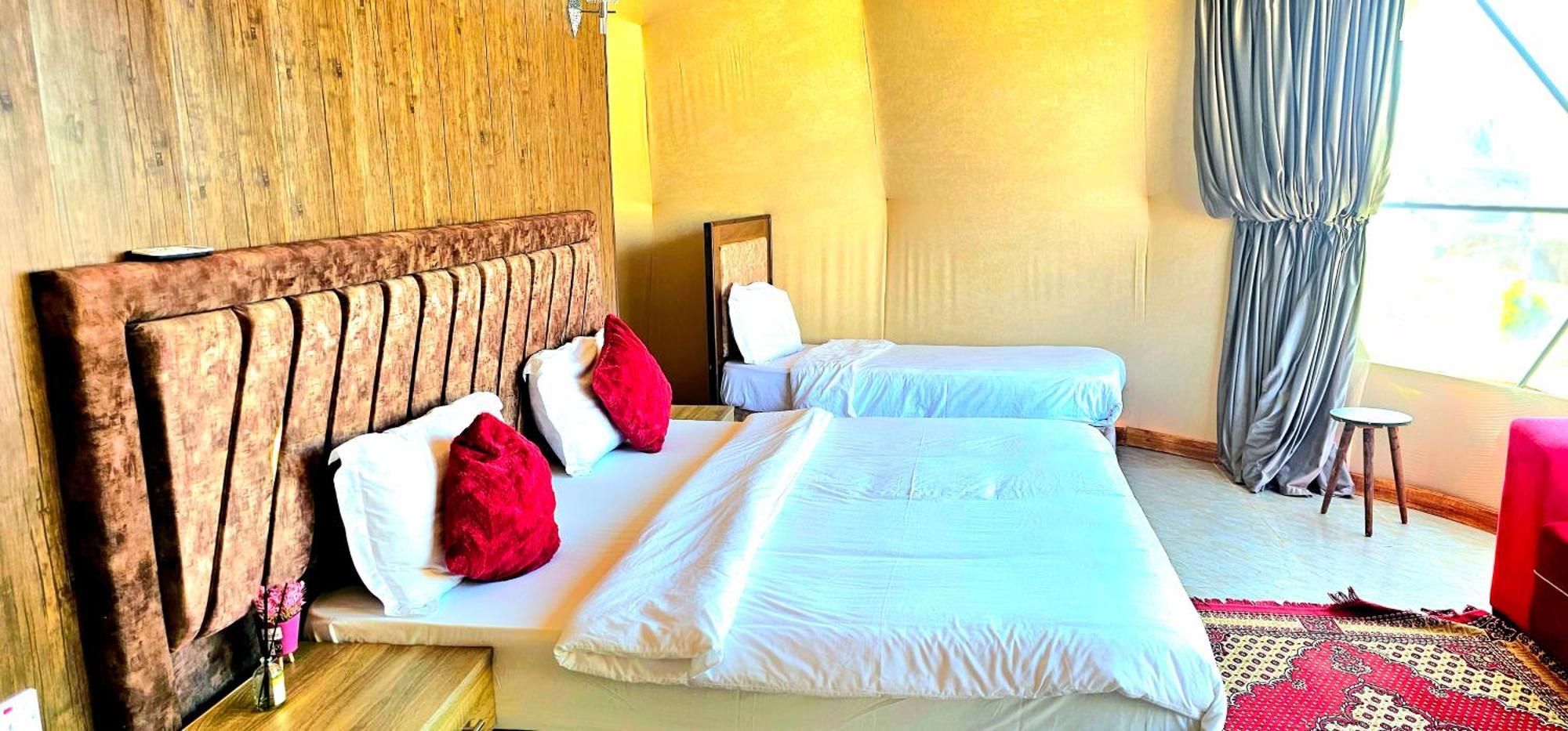 Titanic Camp Acomodação com café da manhã Wadi Rum Exterior foto
