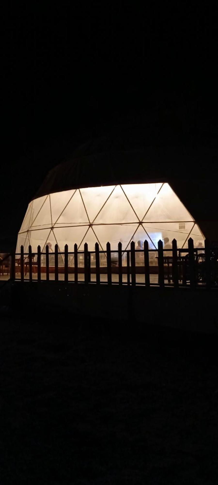 Titanic Camp Acomodação com café da manhã Wadi Rum Exterior foto