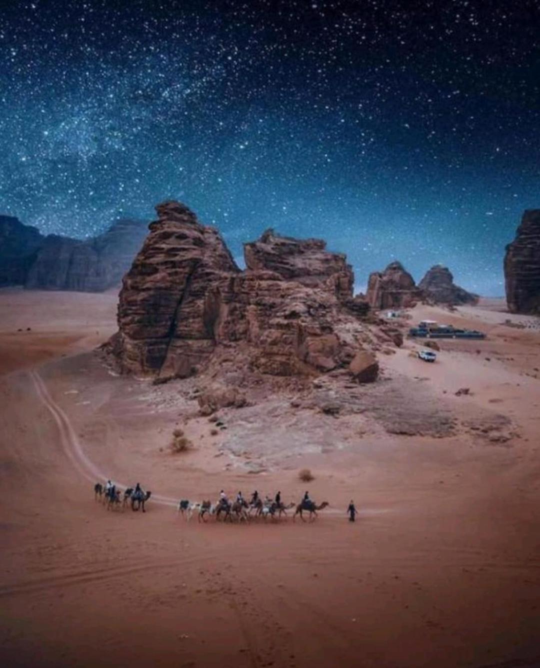 Titanic Camp Acomodação com café da manhã Wadi Rum Exterior foto