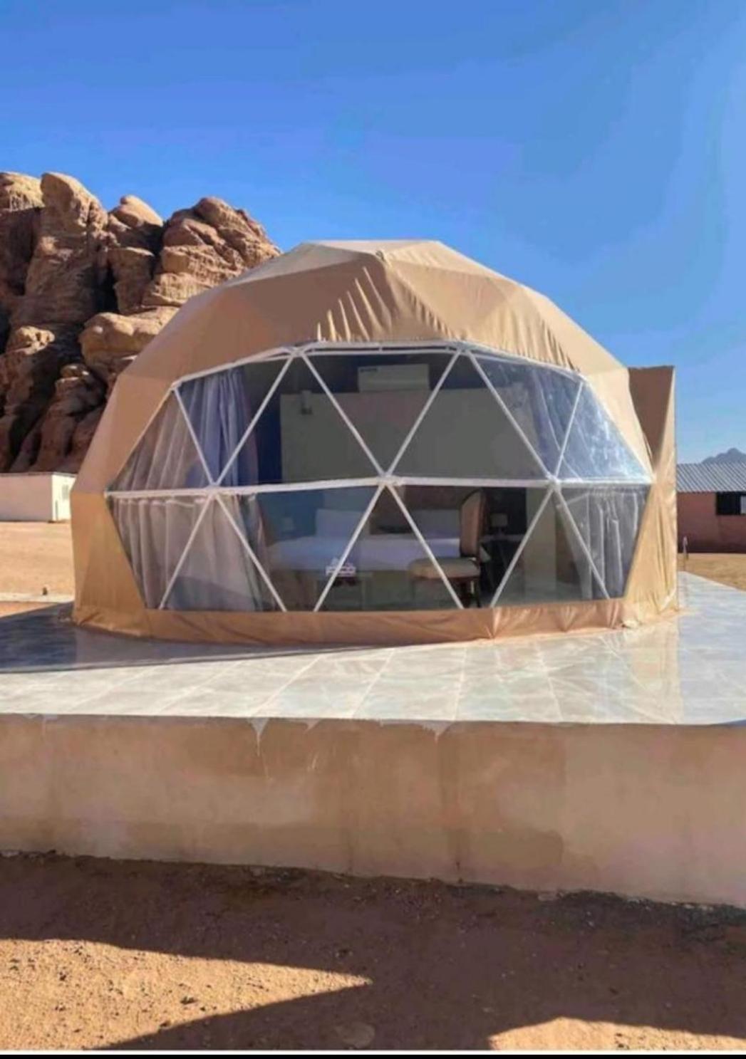 Titanic Camp Acomodação com café da manhã Wadi Rum Exterior foto